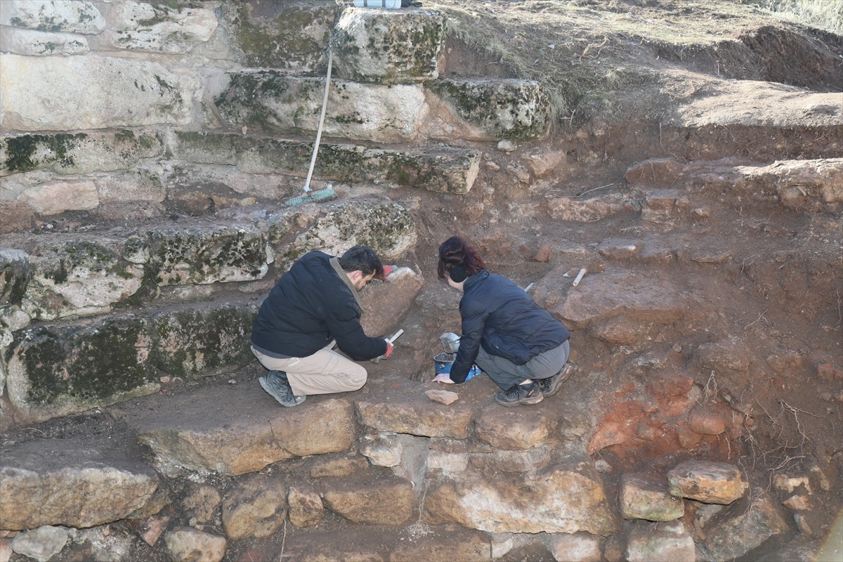 Ankara'nın Çubuk ilçesinin Melikşah Mahallesi'nde şifa ve sağlık merkezi olarak kullanıldığı...