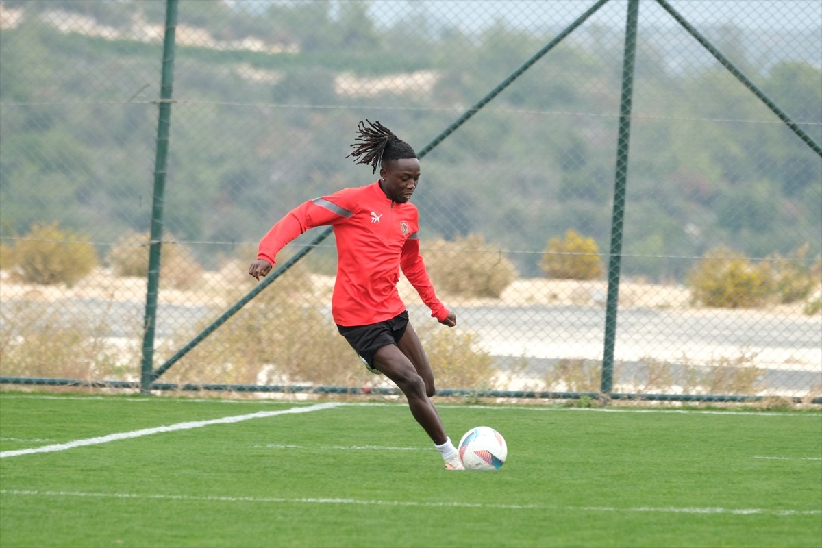 Atakaş Hatayspor, Trendyol Süper Lig'in 15. haftasında yarın deplasmanda oynayacağı RAMS...