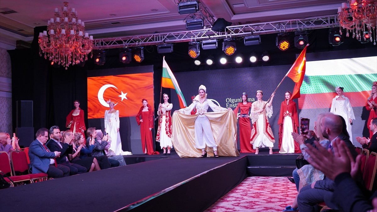 Bulgaristan'da 1 Aralık'ta başlayan Türk Kültür Günleri kapsamında düzenlenen sanat atölyeleri ve...