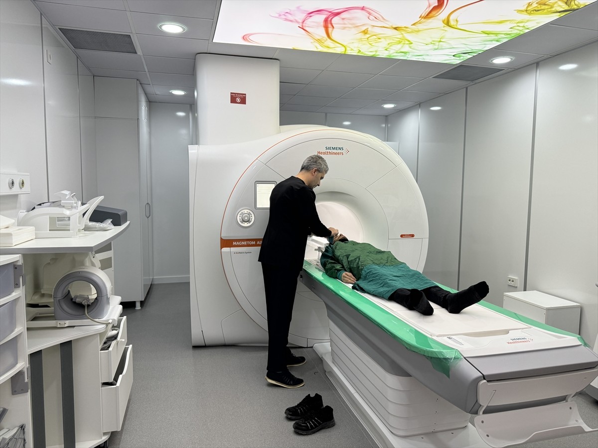 Çapraz karaciğer nakilleriyle adını duyuran Malatya'daki İnönü Üniversitesi Karaciğer Nakli...