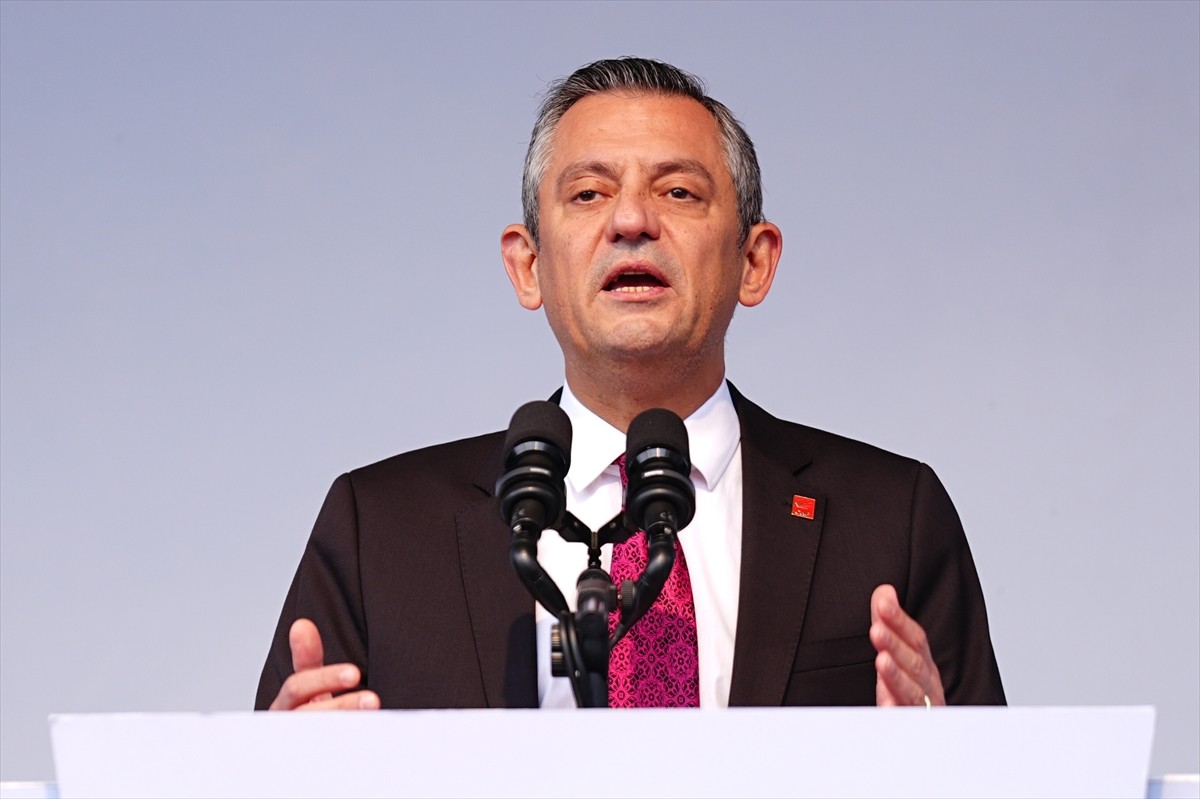 CHP Genel Başkanı Özgür Özel, Sancaktepe Belediyesinin 15 yeni projesinin toplu temel atma...