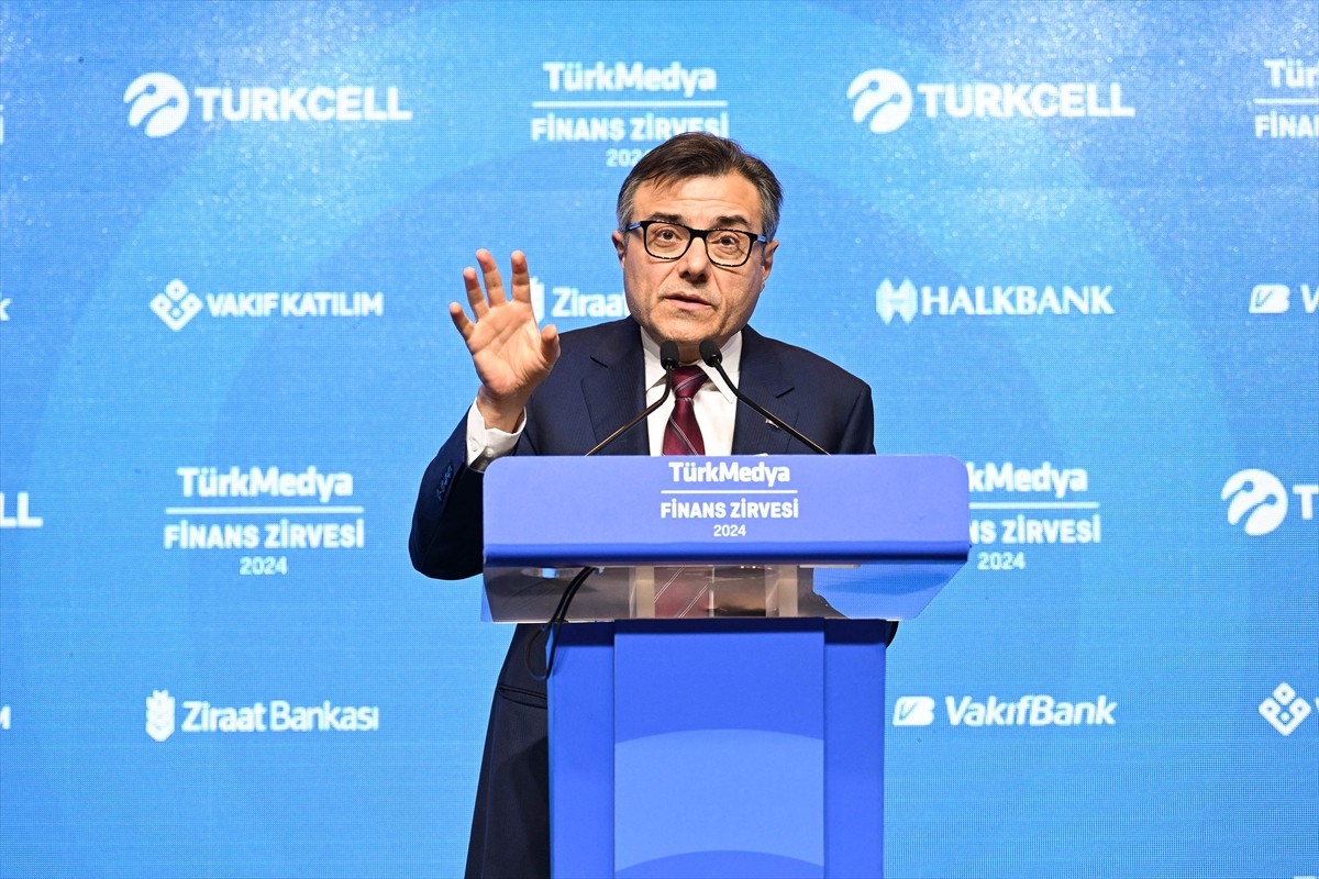 Cumhurbaşkanlığı Finans Ofisi Başkanı Prof. Dr. Göksel Aşan, Türkmedya Finans Zirvesi'ne katılarak...