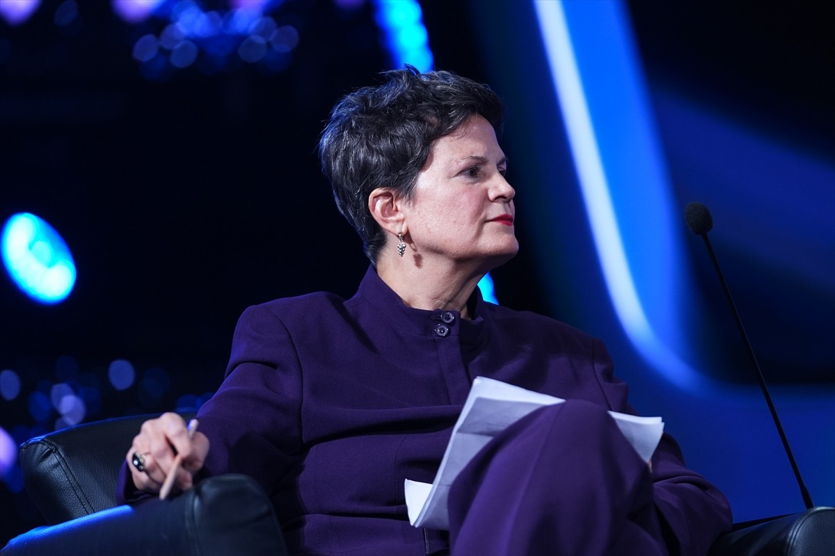 Cumhurbaşkanlığı İletişim Başkanlığınca "İletişimde Yapay Zeka: Eğilimler, Tuzaklar ve Dönüşüm"...