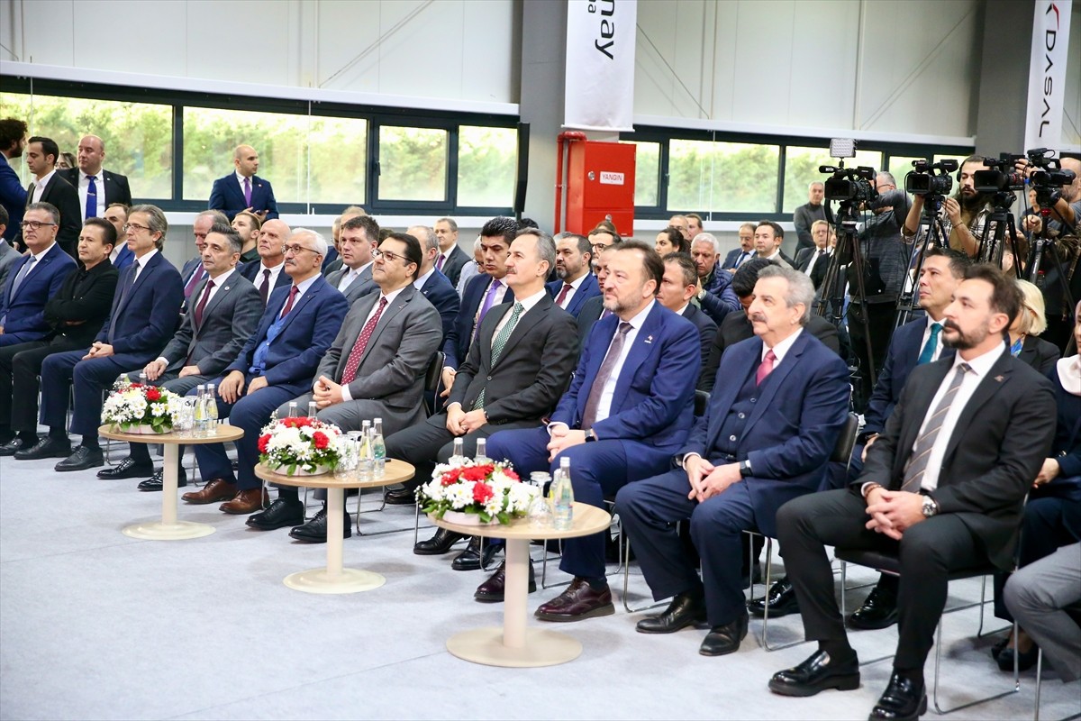 Cumhurbaşkanlığı Savunma Sanayii Başkanı Haluk Görgün, Dilovası ilçesinde Makine İhtisas Organize...