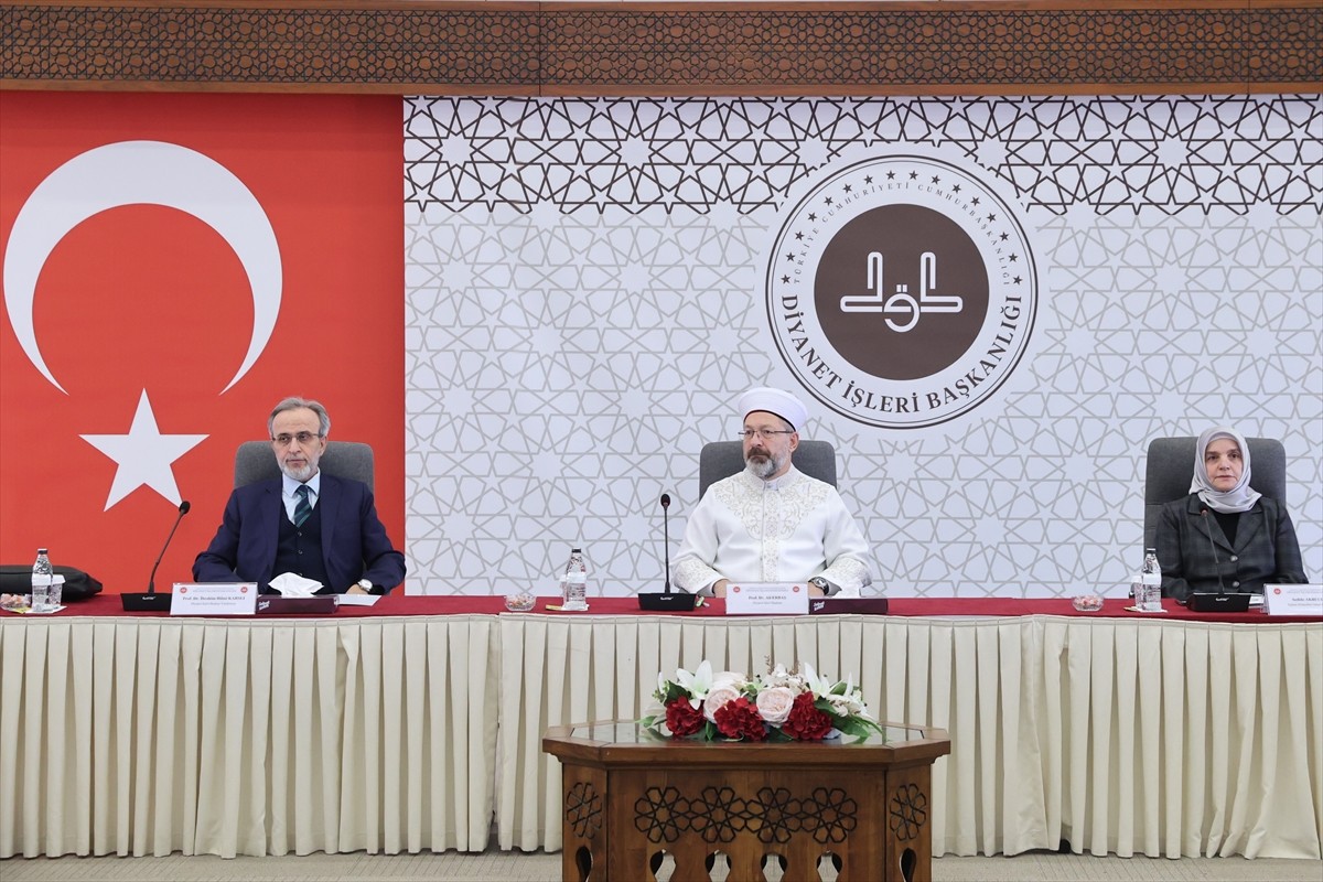  Diyanet İşleri Başkanı Ali Erbaş, Eğitim Hizmetleri Genel Müdürlüğünce Diyanet Akademisi...