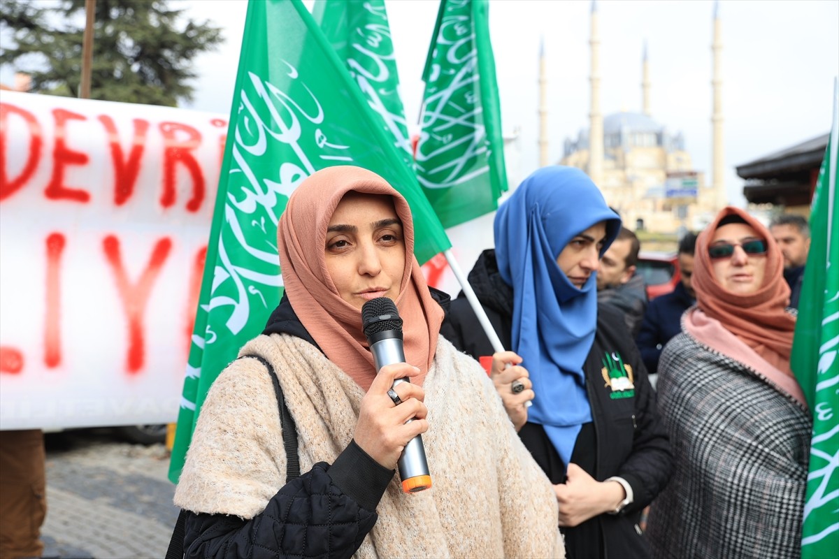Edirne'de Suriyeliler ile Edirne Gönül Birliği Eğitim Araştırma ve Yardımlaşma Derneği üyeleri, 61...