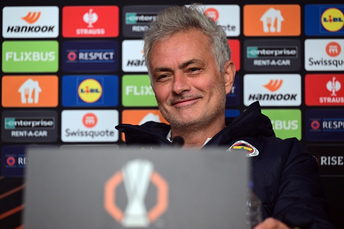 Fenerbahçe Teknik Direktörü Jose Mourinho, UEFA Avrupa Ligi'nin 6. haftasında karşılaşacakları...
