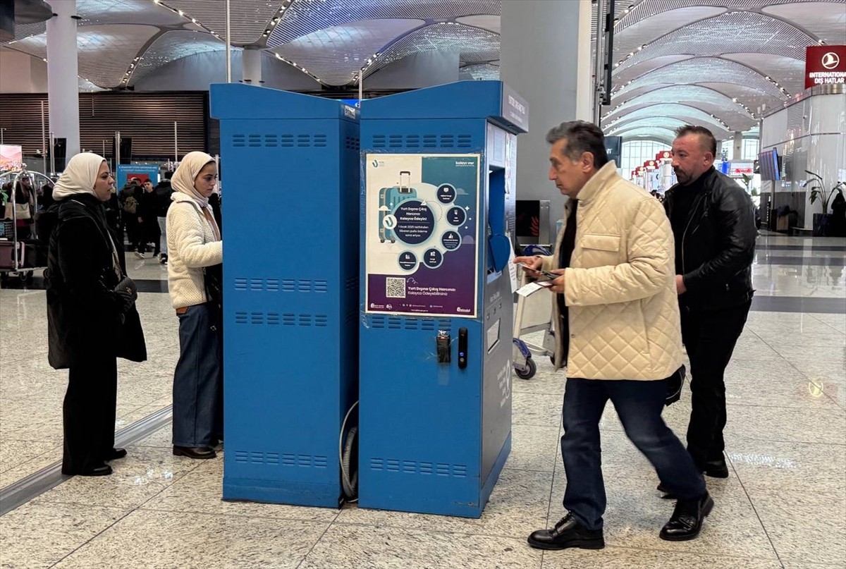 Hava yolu firmaları, yurt dışına çıkarken ödenen basılı harç pulu döneminin 1 Ocak 2025'te sona...