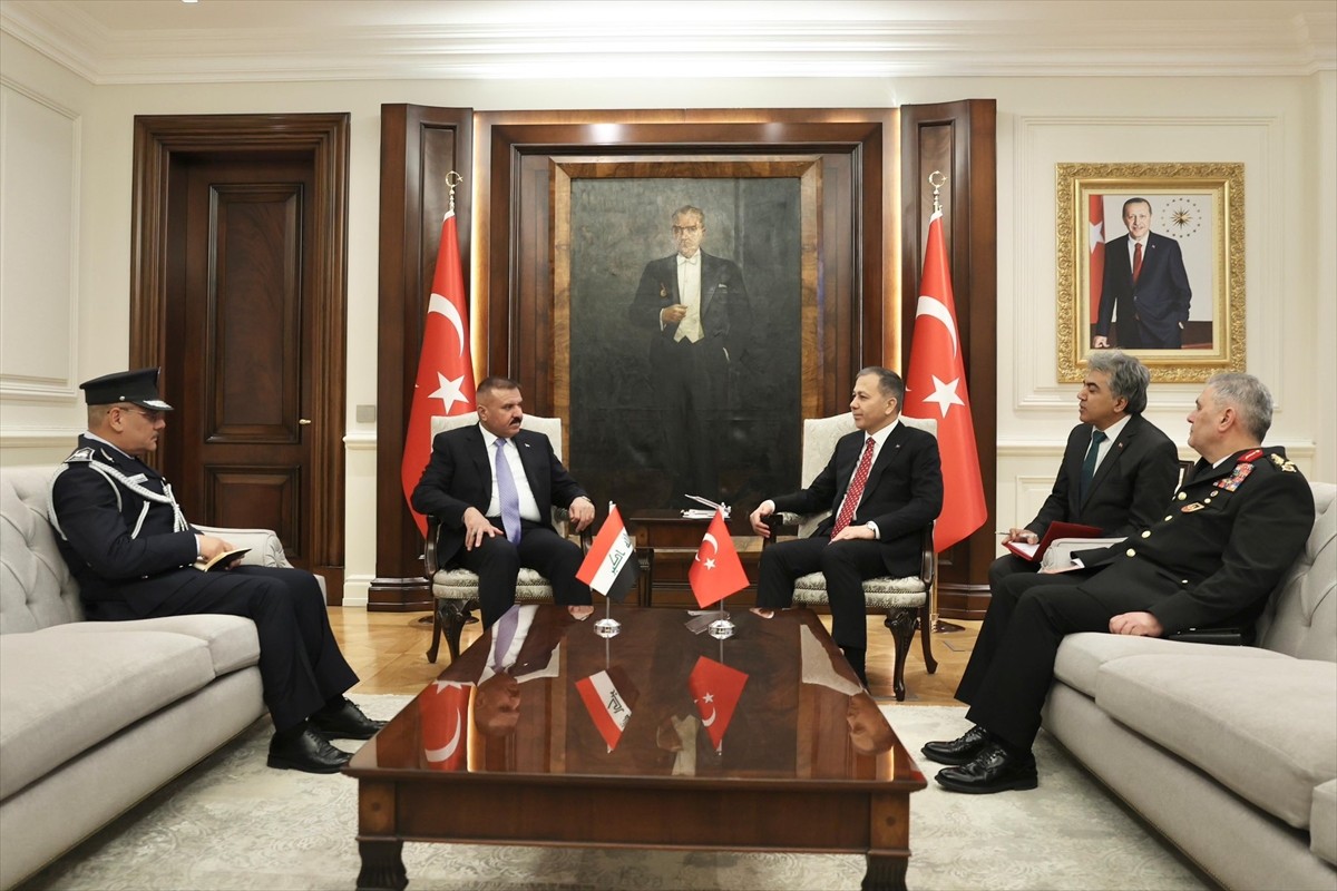 İçişleri Bakanı Ali Yerlikaya, Irak İçişleri Bakanı Abdülemir Kamil Şammari ile görüştü. İçişleri...