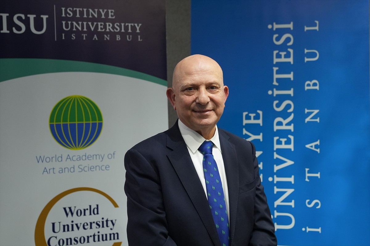 İstinye Üniversitesinin ev sahipliğinde düzenlenen 7. Uluslararası Geleceğin Eğitimi Konferansı...