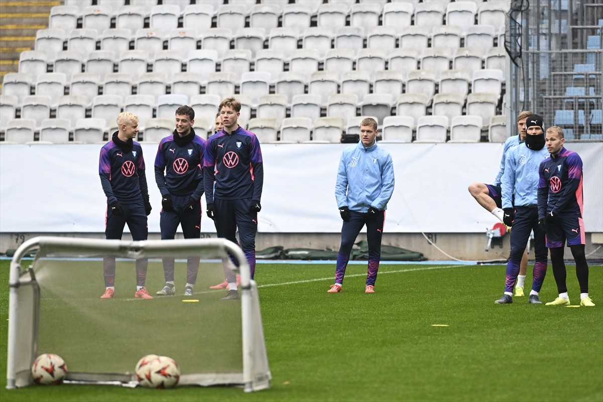 İsveç temsilci Malmö, UEFA Avrupa Ligi'nin 6. haftasında sahasında Galatasaray ile yapacağı maçın...