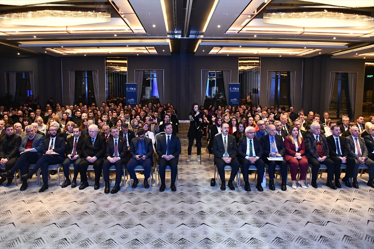 Kuzey Makedonya'nın başkenti Üsküp’te 21 Aralık Türkçe Eğitim Bayramı kutlamaları kapsamında...