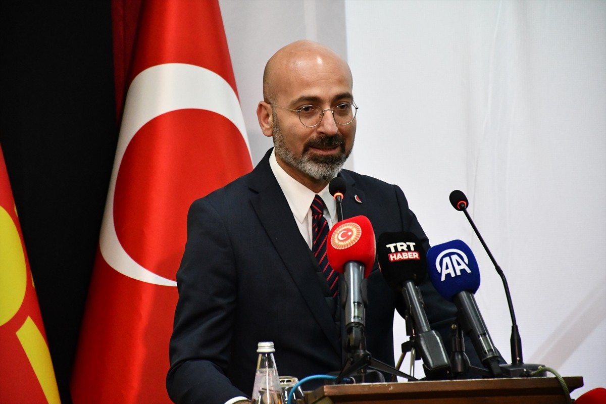 Kuzey Makedonya'nın Kalkandelen şehrindeki Türkiye Maarif Vakfı (TMV) Okulu'nda 21 Aralık Türkçe...