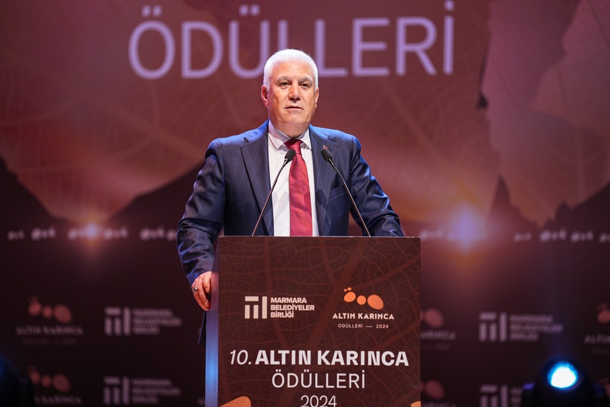 Marmara Belediyeler Birliği (MBB) tarafından düzenlenen Altın Karınca Ödülleri, 10. kez...