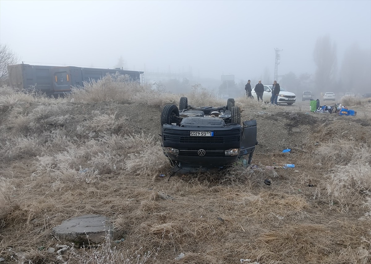 Memleketleri Malatya'ya gitmek üzere Almanya'dan yola çıkan Gür ailesinin bulunduğu araç, yoğun...