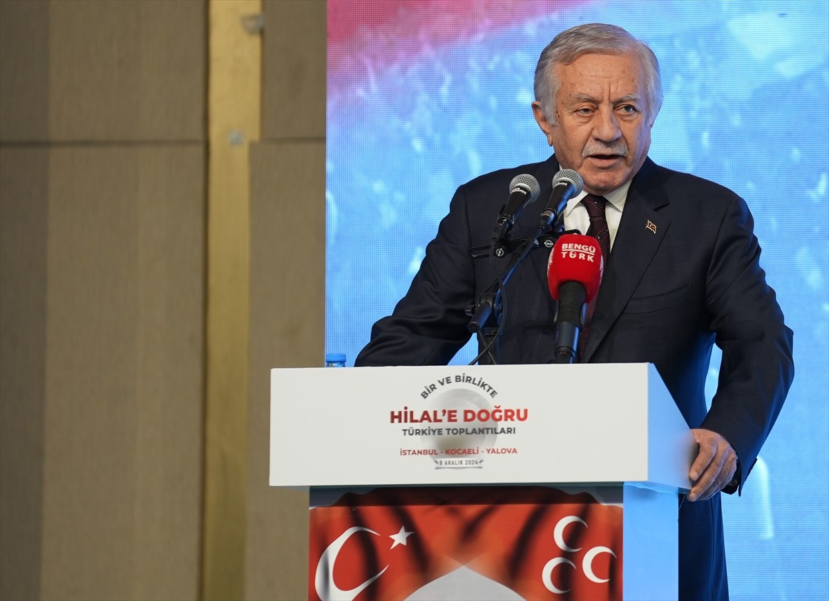 MHP İstanbul İl Başkanlığının ev sahipliğinde "Bir ve Birlikte Hilal'e Doğru Türkiye Toplantıları"...