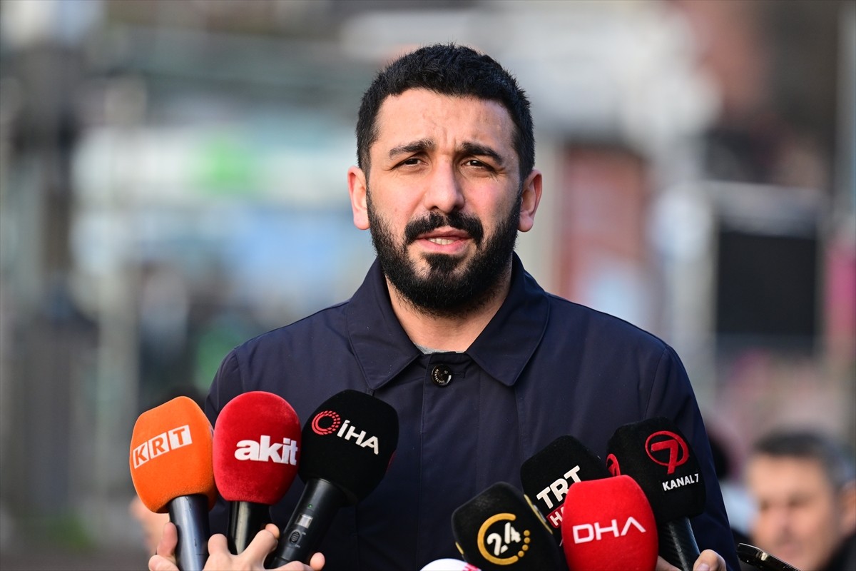 Milli İrade Platformu çatısı altında bir araya gelen 400'e yakın sivil toplum kuruluşunun (STK)...