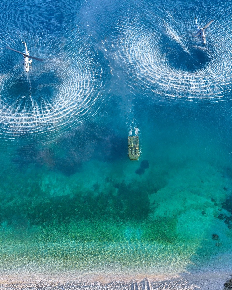 Milli Savunma Bakanlığı (MSB), NATO'nun "Yılın Fotoğrafı" oylamasında Deniz Kuvvetleri Komutanlığı...