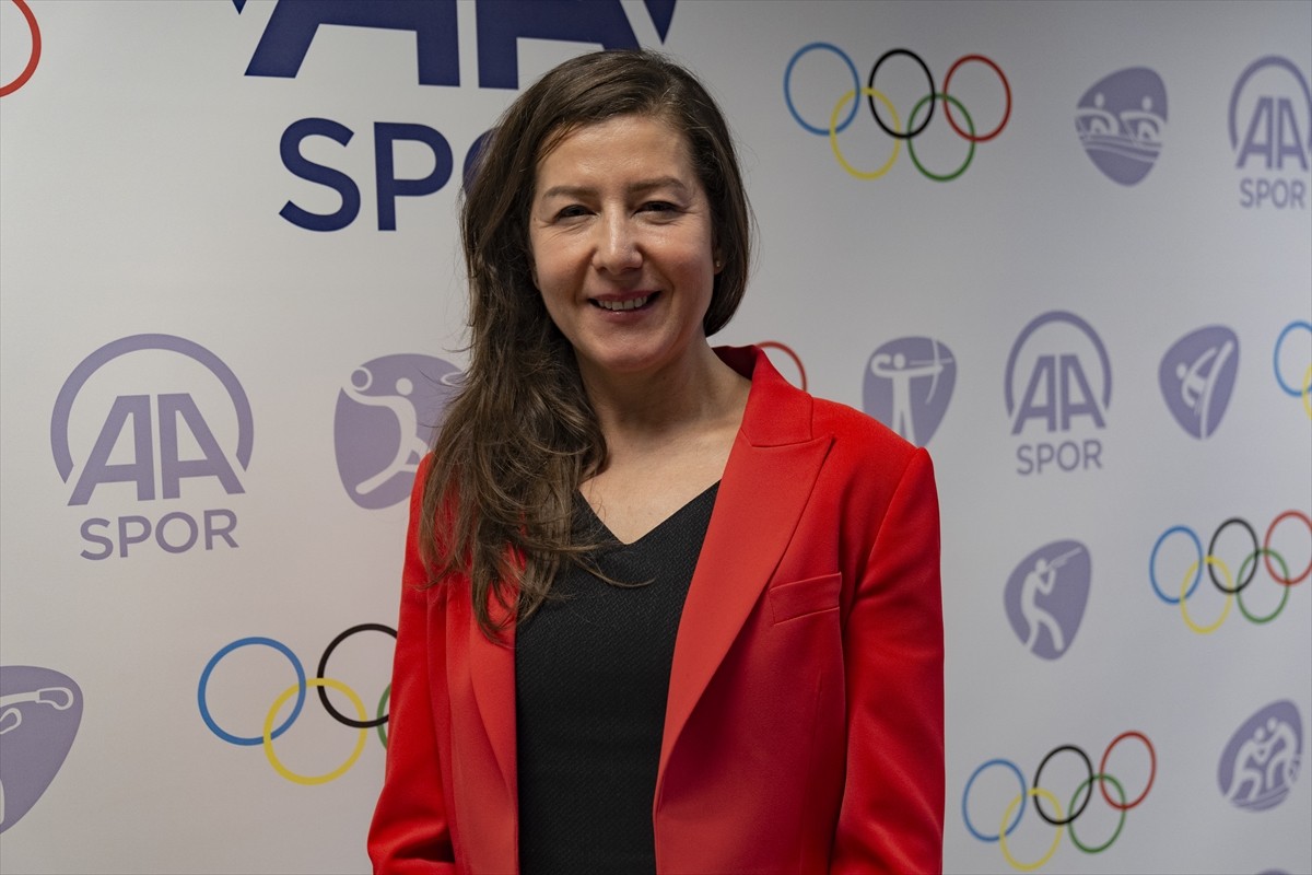 Milli serbest dalışçı Birgül Erken, geçen sezon katıldığı uluslararası şampiyonalardaki...