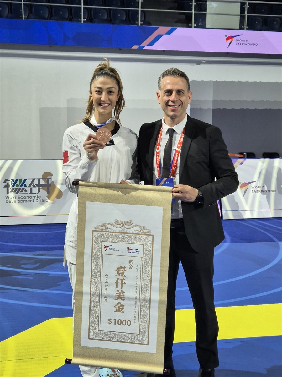 Milli tekvandocu Nafia Kuş Aydın, Çin'de düzenlenen WT Grand Slam Challenge'ta bronz madalya elde...