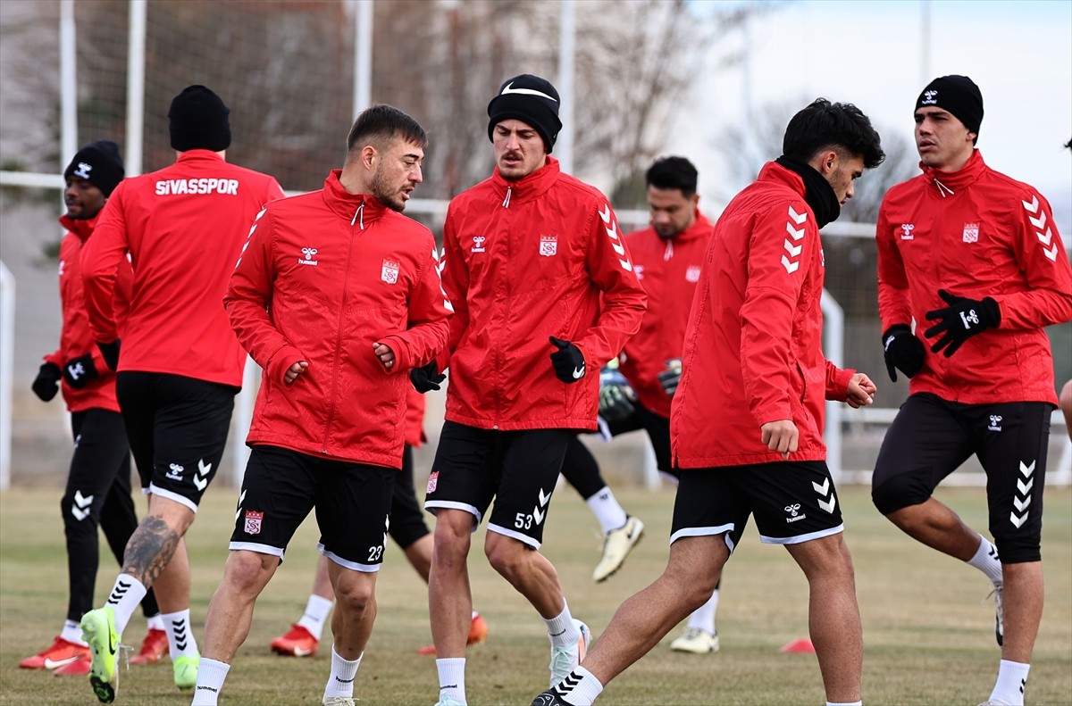Net Global Sivasspor, Ziraat Türkiye Kupası 5. turunda 18 Aralık Çarşamba günü deplasmanda Ankara...