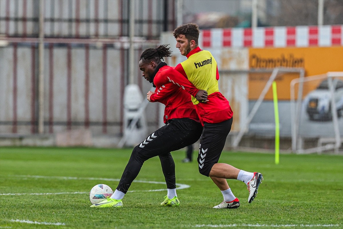 Reeder Samsunspor, Trendyol Süper Lig'in 15. haftasında deplasmanda oynayacağı ikas Eyüpspor...
