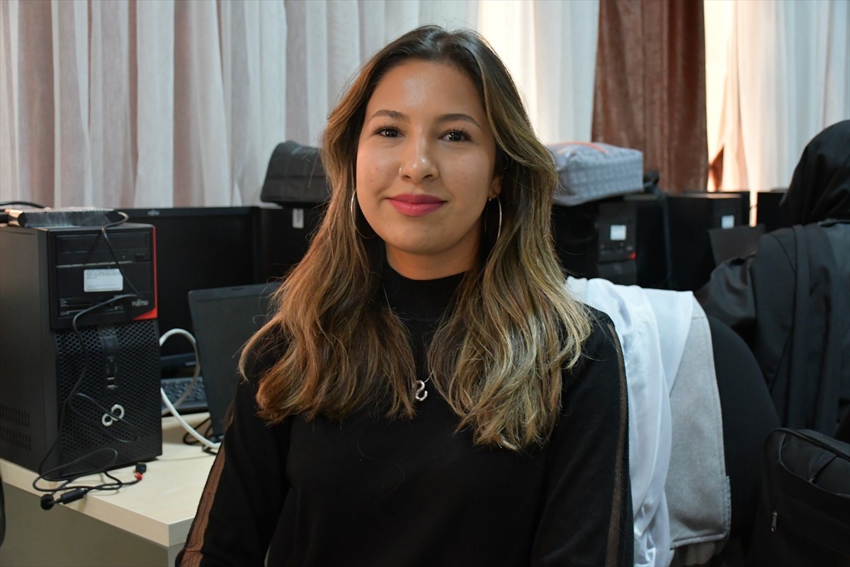 Sanayi ve Teknoloji Bakanlığı, Savunma Sanayii Başkanlığı ve Dijital Dönüşüm Ofisi işbirliğiyle...