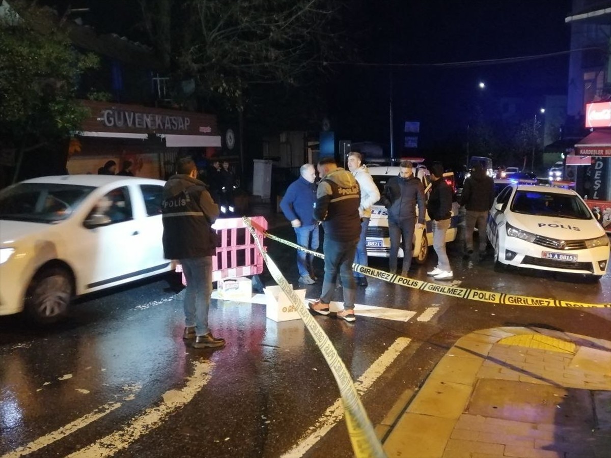 Sarıyer'de tartışma sonrası çıkan silahla kavgada 1 kişi yaralandı. İhbar üzerine bölgeye polis ve...