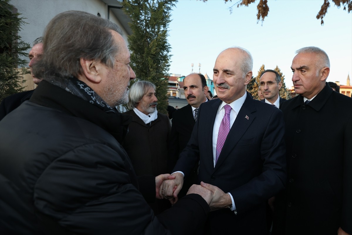 TBMM Başkanı Numan Kurtulmuş, Mevlana Müzesi'ni ziyaret etti, Hazreti Mevlana'nın sandukası...