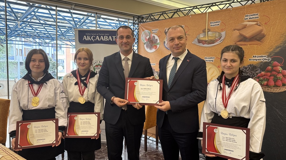 Trabzon'un, coğrafi işaret tescilli köftesiyle de adından söz ettiren Akçaabat ilçesinin yöresel...