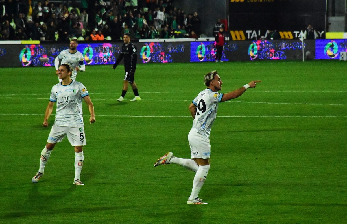 Trendyol Süper Lig'in 16. haftasında Sipay Bodrum FK ile Net Global Sivasspor, Grey Beton Bodrum...