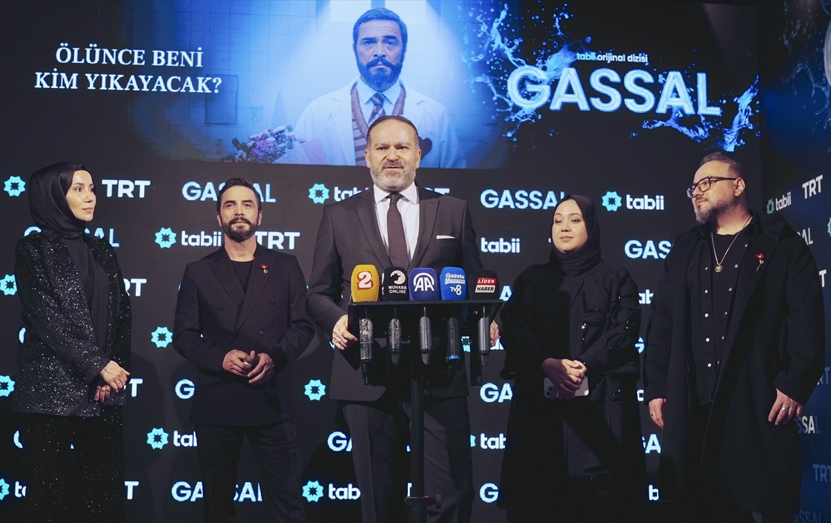 TRT Genel Müdürü Mehmet Zahid Sobacı (ortada), The Seed Sakıp Sabancı Müzesi'nde gerçekleştirilen...