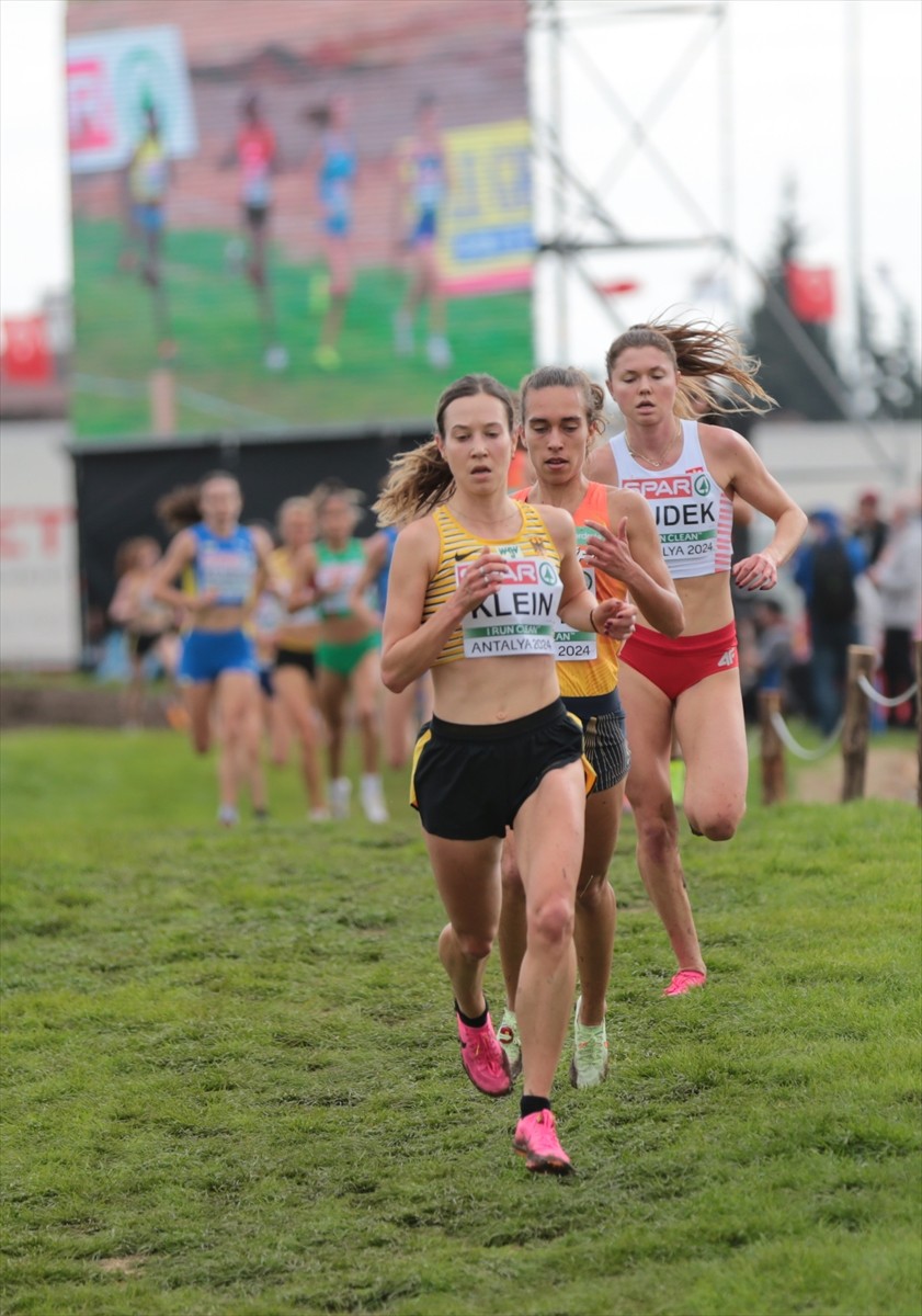 Türkiye Atletizm Federasyonu, Kepez Belediyesi ve Avrupa Atletizm Federasyonu tarafından Gençlik...