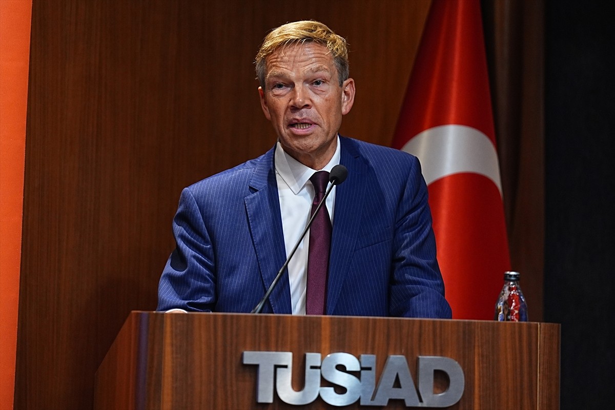 Türkiye-Hollanda Dostluk Anlaşması'nın 100. yılında Türk Sanayicileri ve İş İnsanları Derneği...