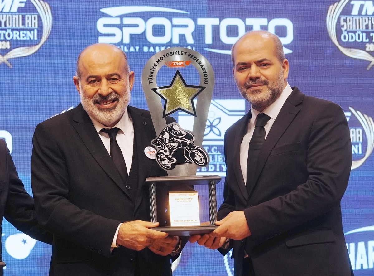 Türkiye Motosiklet Federasyonu'nun gerçekleştirdiği "2024 TMF Şampiyonlar Ödül Töreni"nde Anadolu...