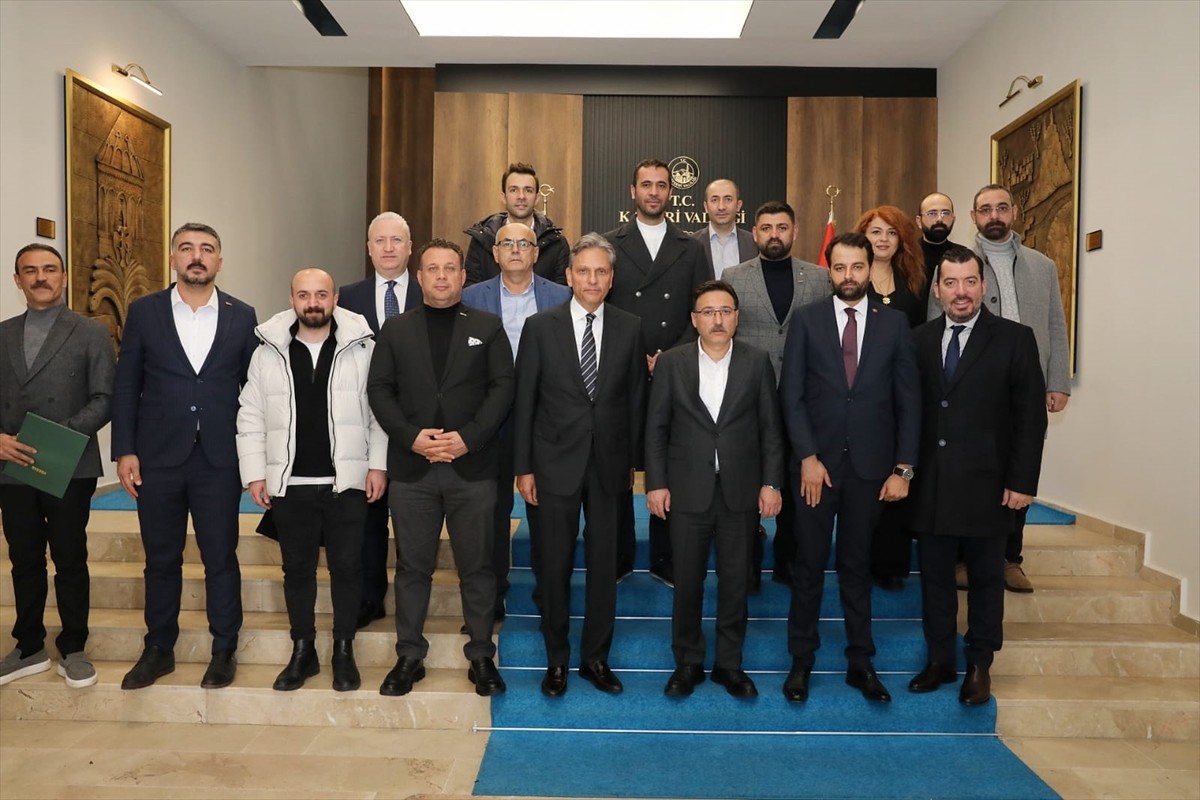 Türkiye Seyahat Acentaları Birliği (TÜRSAB) tarafından Kayseri Erciyes'te toplantı düzenledi....