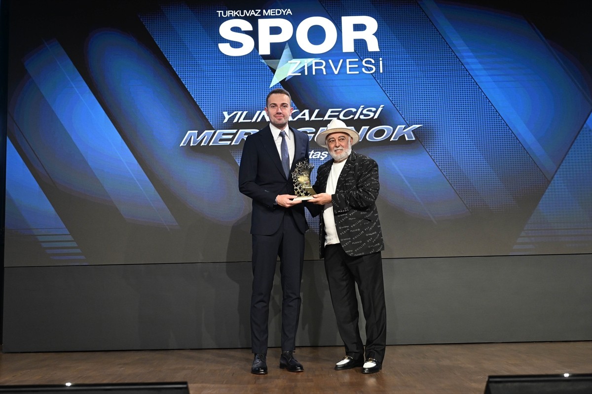 Turkuvaz Medya Merkezi'nde düzenlenen, Turkuvaz Medya Spor Zirvesi'nde ödüller sahiplerini buldu....