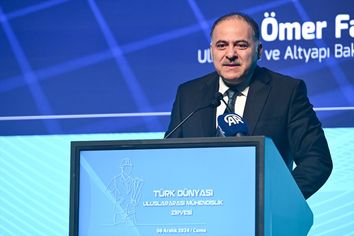 Ulaştırma ve Altyapı Bakan Yardımcısı Ömer Fatih Sayan, Türk Mühendisler Derneğinin Bilgi...