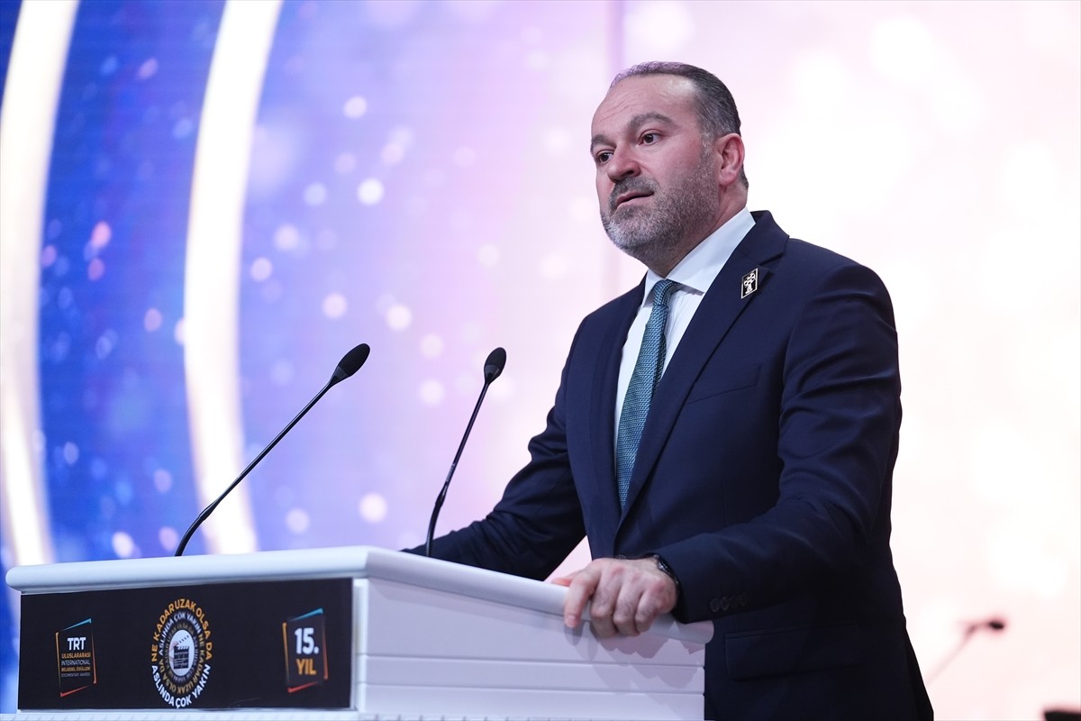 Ulusal ve uluslararası belgesel gösterimleri ve alanında uzman konukların katılımıyla 15. kez...