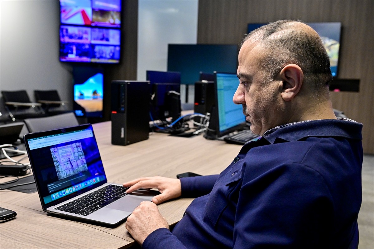 A Haber Genel Yayın Yönetmeni Abdulhalik Çimen, Anadolu Ajansının (AA) gözünden 2024'e damga vuran...