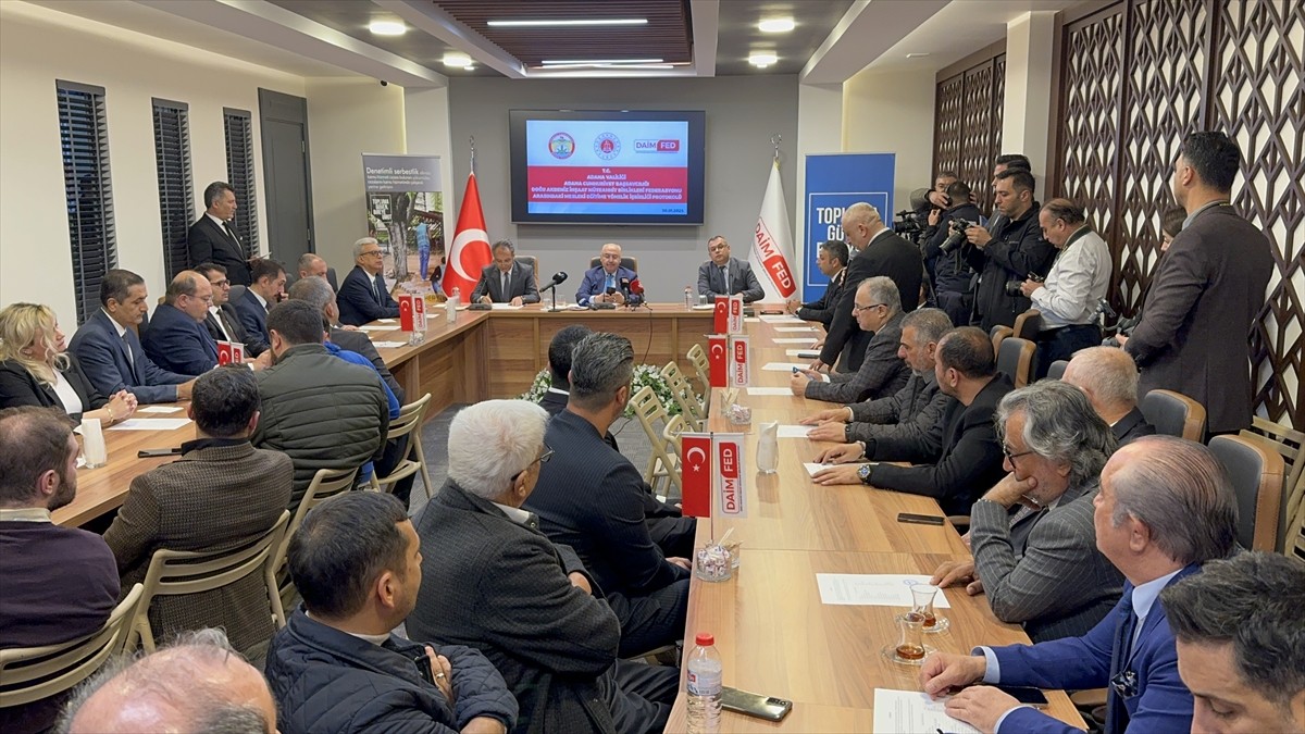 Adana'da denetimli serbestlik hükümlülerinin meslek edinmelerini sağlamak amacıyla valilik...