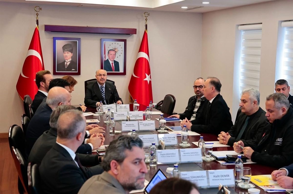 Adana'da, Dünya Bankası tarafından yaptırılacak bölgesel aşı deposu ile 5 aile sağlığı merkezinin...