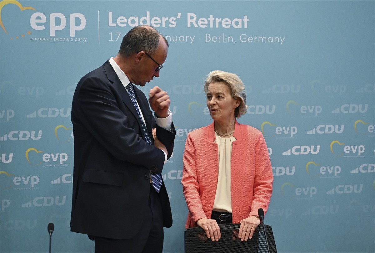 Almanya'nın başkenti Berli'nde iki gün sürecek Avrupa Halk Partisi (EPP) liderler toplantısı...