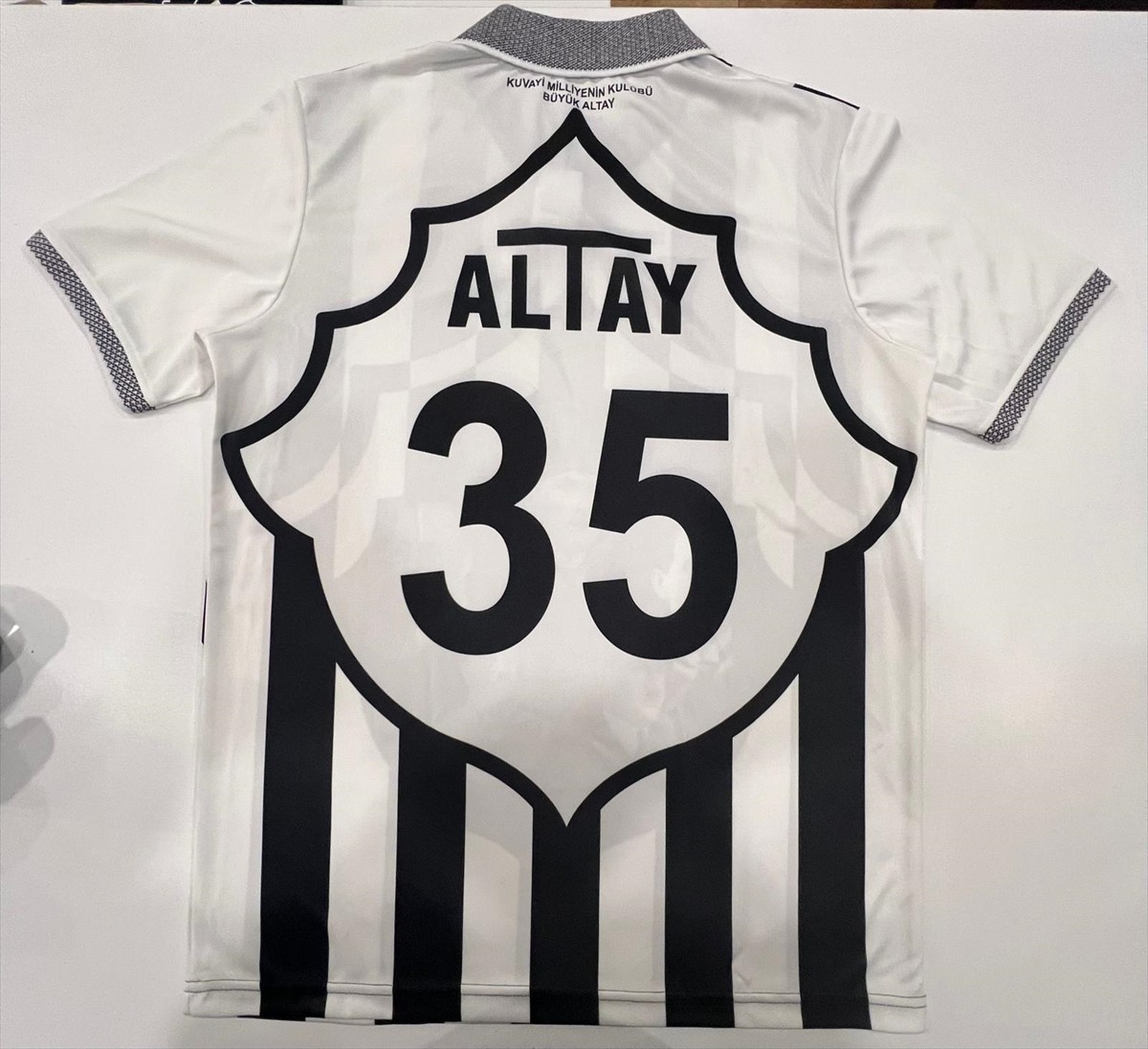 Altay Spor Kulübünün 111. kuruluş yıl dönümüne özel 111 forma hazırlandı.