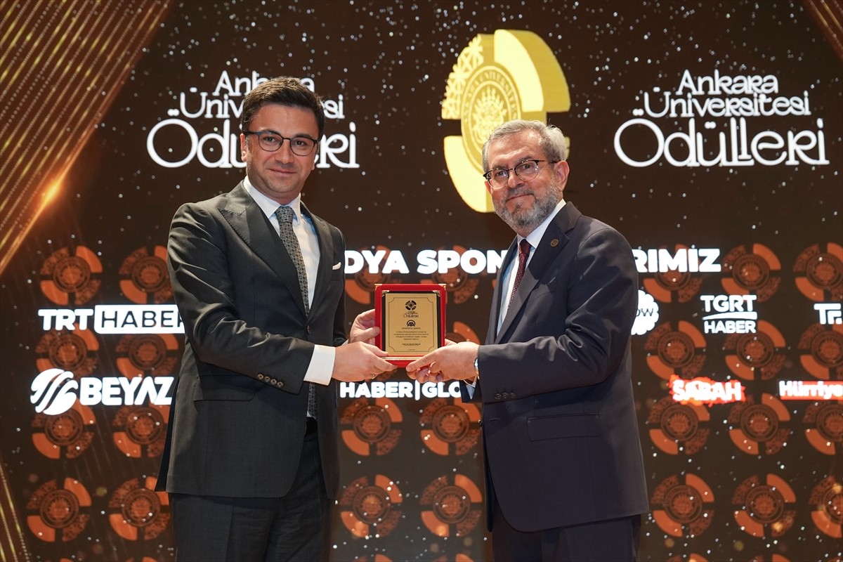 Ankara Üniversitesi (AÜ) Rektörlüğünce Dil ve Tarih-Coğrafya Fakültesinde bu yıl ikincisi...