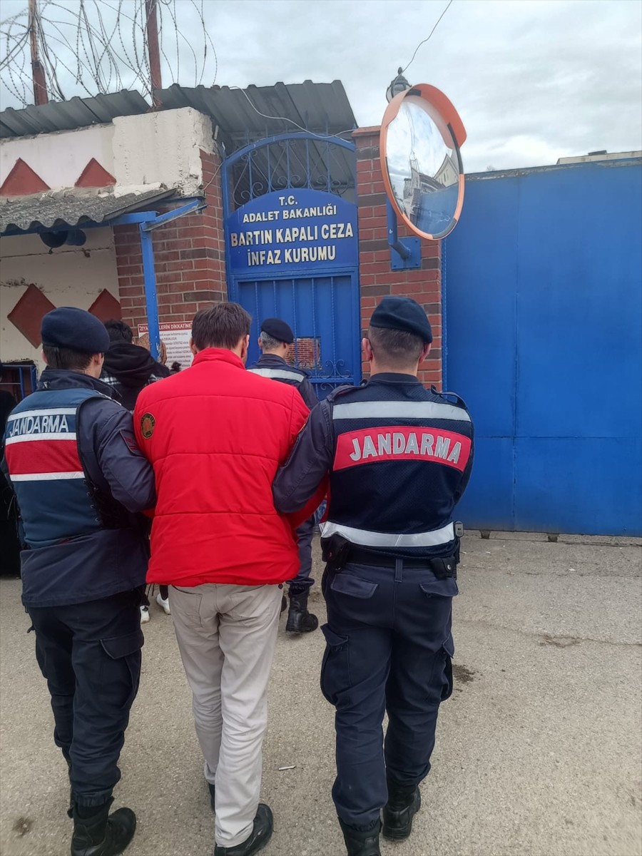 Bartın'da hakkında 58 yıl 4 ay kesinleşmiş hapis cezası bulunan kişi yakalandı.