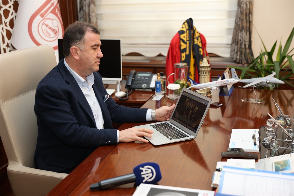 Bayburt Valisi Mustafa Eldivan, Anadolu Ajansının (AA) gözünden 2024'e damga vuran olaylara ve...