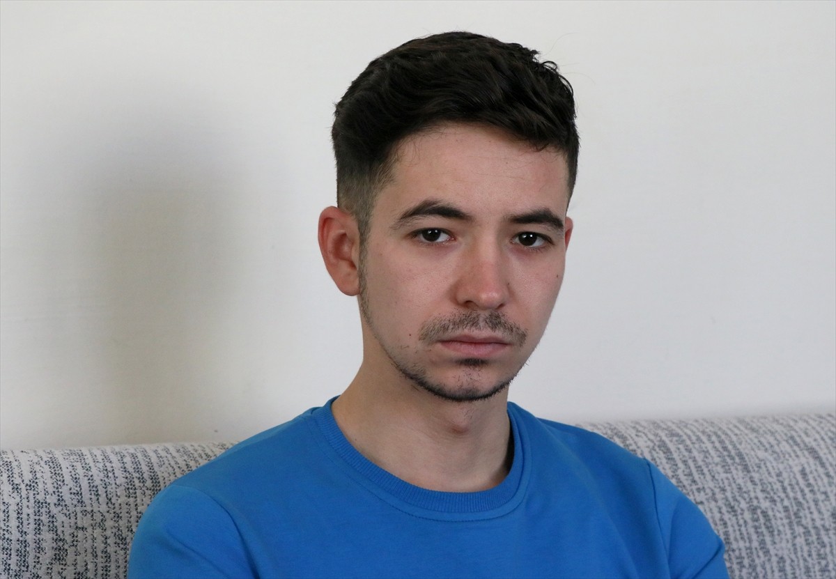 Bolu Kartalkaya Kayak Merkezi'nde 78 kişinin yaşamını yitirdiği otel yangınından kurtulan otelin...