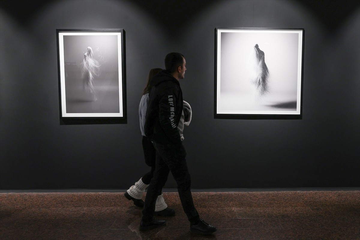 Çankaya Belediyesi Doğan Taşdelen Çağdaş Sanatlar Merkezi'nde "5 Sanatçı 5 Sergi" projesi...