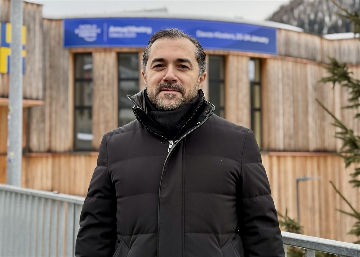 Chicago Üniversitesi Ekonomi Bölümü Öğretim Üyesi Prof. Dr. Ufuk Akçiğit, Davos'ta yapay zeka...